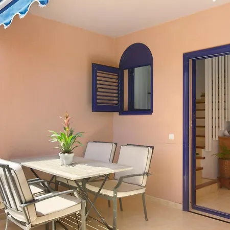 Free Airport Shuttle And Parking Villa