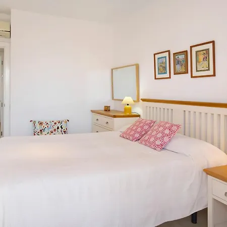 Free Airport Shuttle And Parking San Bartolomé